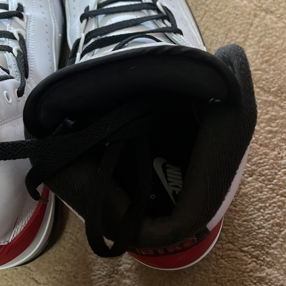 Air Jordan 2 Retro ‘Chicago’ - Picture 4 of 6